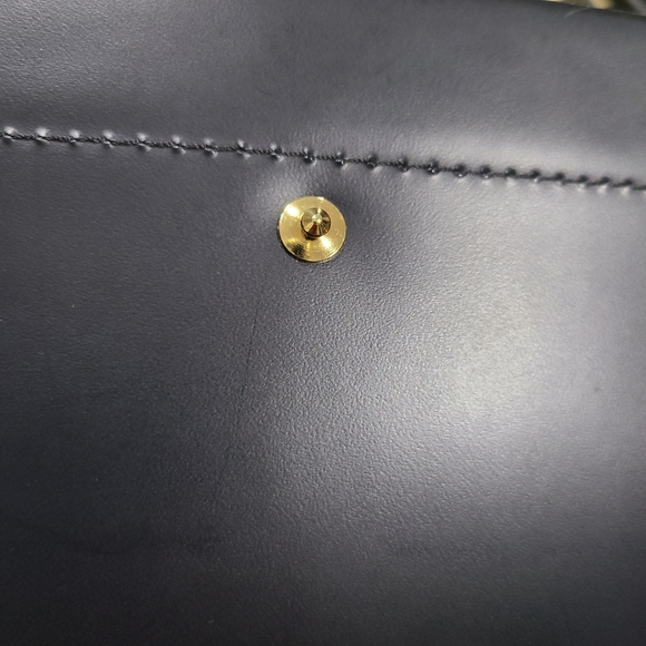 Authentic Louis Vuitton Honfluer Epi Leather BLACK. Christmas SALE!! - Picture 6 of 13